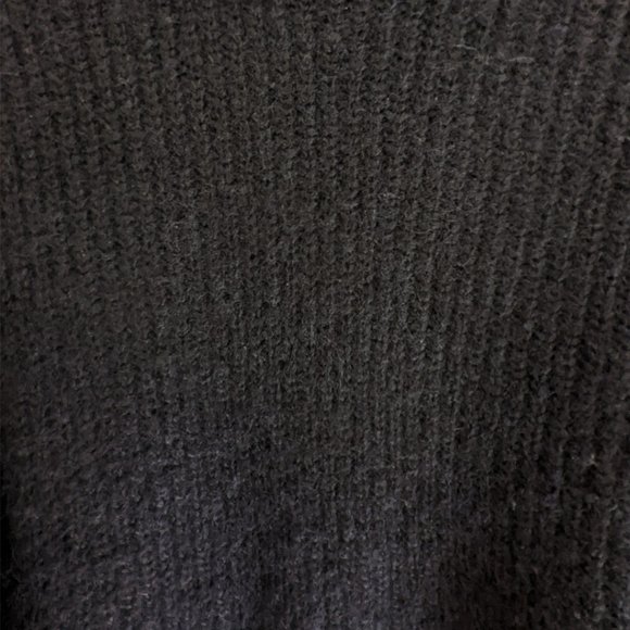 Reformation Chunky Knit Alpaca Crew Neck Sweater, Black, Long Sleeves, Small - Picture 4 of 6